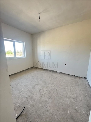 DUPLEX PE PARTER - APROAPE DE ORAS - 80 MP UTILI - imagine 3