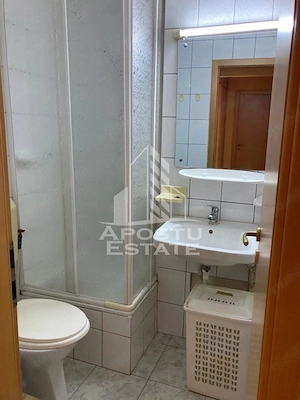 Proprietar închiriez apartament 3 camere - Aleea Hotinului, Bucovina - imagine 5