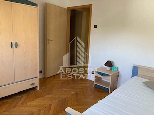 Proprietar închiriez apartament 3 camere - Aleea Hotinului, Bucovina - imagine 4