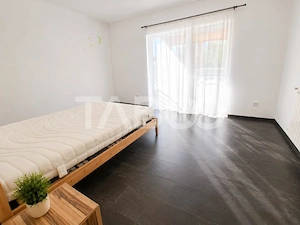 Apartament 3 camere de vanzare parter cu gradina balcon dressing - imagine 4