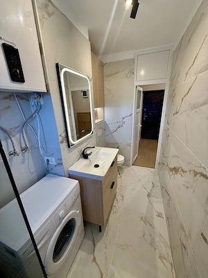 Studio 42 mp Vitan Mall, Prima Inchiriere, renovat - imagine 5