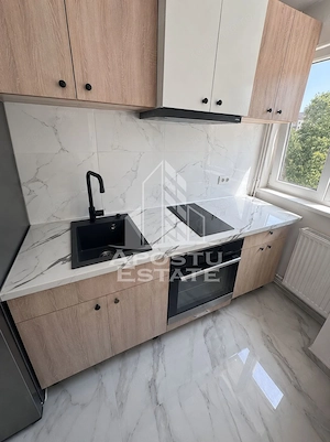 Apartament de vanzare cu 3 camere, 46 mp, zona Sagului - imagine 4