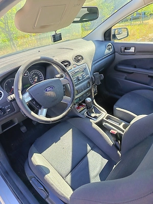 Ford Focus 1.6 TDI - imagine 6