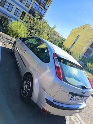 Ford Focus 1.6 TDI - imagine 7