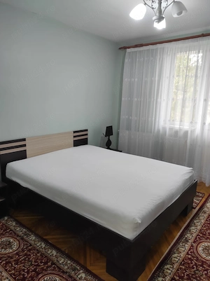Apartament de închiriat, decomandat, cu 3 camere  - imagine 10