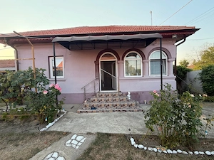 Casa de vanzare  in Arginesti