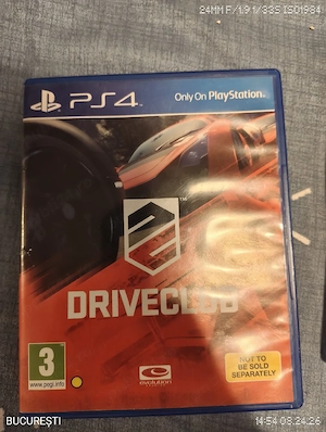 PlayStation 4 Slim + 2 controllere + 2 jocuri   FC 21 & Driveclub