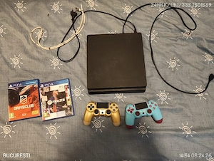 PlayStation 4 Slim + 2 controllere + 2 jocuri   FC 21 & Driveclub