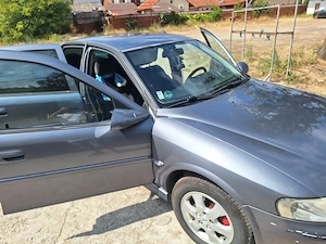 Opel Vectra B ,an 2002,motor 1.8 benzina - imagine 5