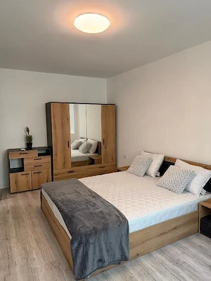 Apartament 3 camere decomandat Drumul Taberei - imagine 3