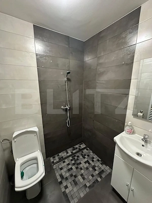 Apartament 3 camere, 100 mp, zona Centrala - imagine 9