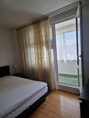 Apartament 3 camere - metrou 1 Dec.1918 - loc parcare inclus - imagine 3