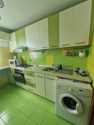 Apartament 3 camere - metrou 1 Dec.1918 - loc parcare inclus - imagine 8