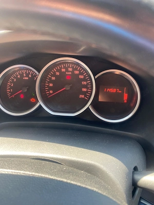 Dacia Logan Stepway 2020   GPL + Benzină   112.000 km - imagine 3