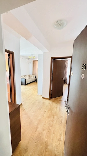 Inchiriez Apartament