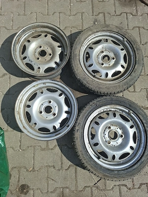 jenti smart  pe fata sunt si anvelope 145 65 r15