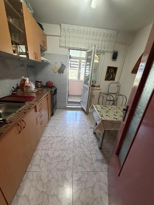Apartament 2 camere decomandat– Cornitoiu, aproape de Liceul Pedagogic - imagine 7