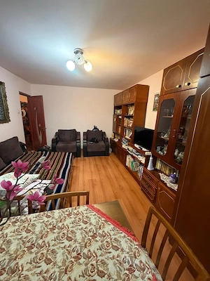 Apartament 2 camere decomandat– Cornitoiu, aproape de Liceul Pedagogic