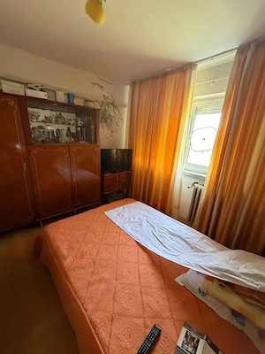 Apartament 2 camere decomandat– Cornitoiu, aproape de Liceul Pedagogic - imagine 5
