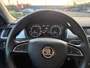 Vând Skoda Rapid - Primul proprietar, istoric reprezentanță - imagine 3