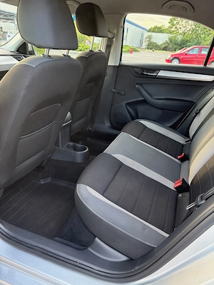 Vând Skoda Rapid - Primul proprietar, istoric reprezentanță - imagine 6