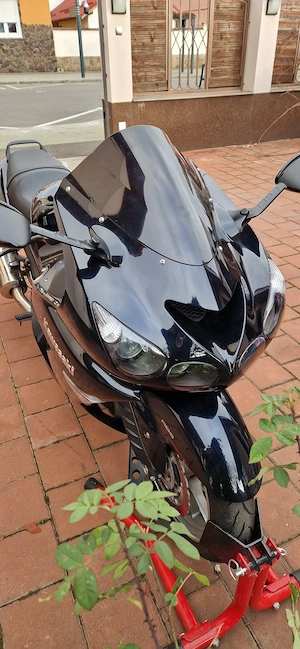 Kawasaki zzr1400 