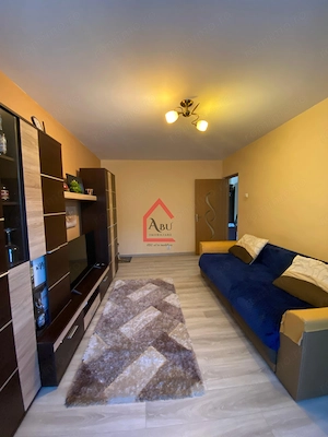 Apartament cu doua camere, Decomandat, Alexandru cel Bun - imagine 2