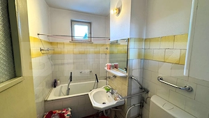 Apartament cu 3 camere, 66 mp, zona Centrala - imagine 6