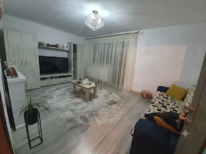 Inchiriez apartament 3 camere