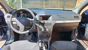 Opel Astra H 1,7 CDTI - imagine 8