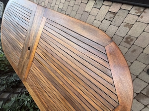 Set masă extensibila și 4 scaune pliabile din teak