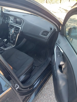 Volvo v40 D4  - imagine 7
