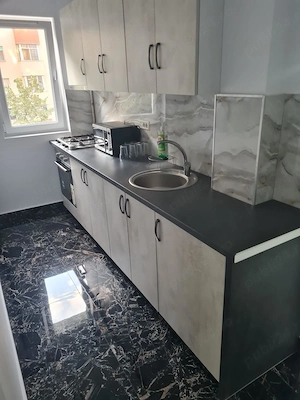 Închiriez apartament 2 camere - imagine 3