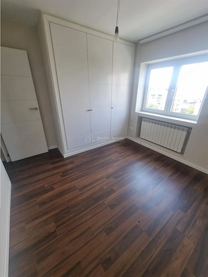 Apartament 5 camere  cu scara interioara tip  penthouse -doua etaje - imagine 8