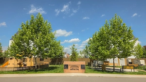 Vând apartament doua camere cu gradina și parcare . - imagine 4