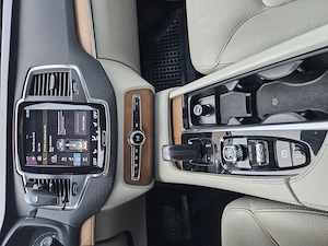 Volvo XC90 B5 2020 7 locuri panoramic - imagine 10