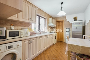 Casa + 305 mp terem curte proprie in zona rezidentiala Gavana - imagine 6