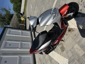 Vand scuter Yamaha jog