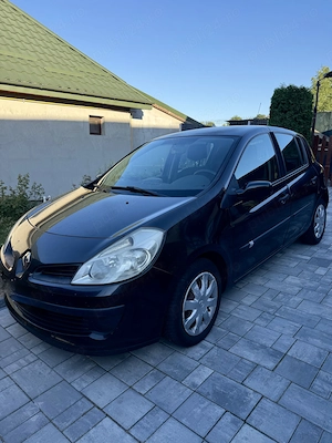 Mașină Renault Clio 3 - imagine 2