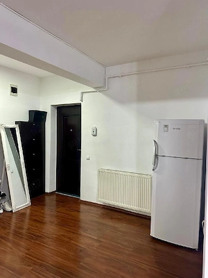 Persoană fizică vând apartament cu o cameră in Floresti  - imagine 2