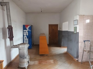inchiriere spatiu comercial + teren 3200mp - imagine 2