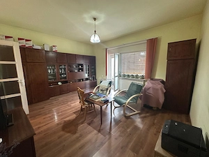 Resita, Apt.2 cam,Cf.1 Sporit, zona Scoala Gen II- Universal - imagine 2