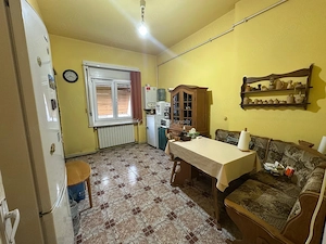 Resita, Apt.2 cam,Cf.1 Sporit, zona Scoala Gen II- Universal - imagine 5