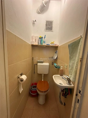 Resita, Apt.2 cam,Cf.1 Sporit, zona Scoala Gen II- Universal - imagine 12