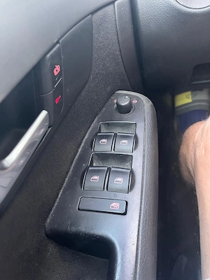 Audi A4 1,9 TDI 2006 - imagine 5