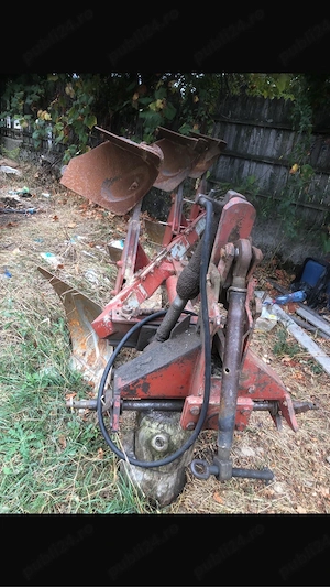 Tractor Massey Ferguson 3080 si plug 3 trupite reversibil de vanzare  - imagine 4