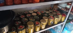 Vand produse 100% bio,fara  consevanti si alte prostii,gatite in mod traditional