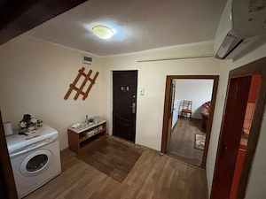 Vând apartament decomandat cu 2 camere