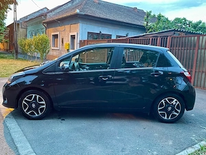 Toyota yaris 1.33vvti Automata 2015 Navigatie  - imagine 9