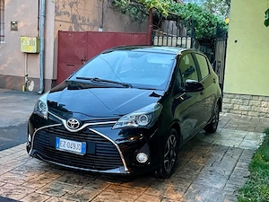 Toyota yaris 1.33vvti Automata 2015 Navigatie  - imagine 3